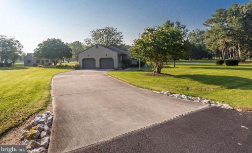 30805 Cypress Ln, Laurel DE  19956-3515 exterior