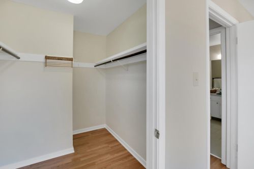 22 Henry Pl, Millbrae CA  94030-1610 exterior