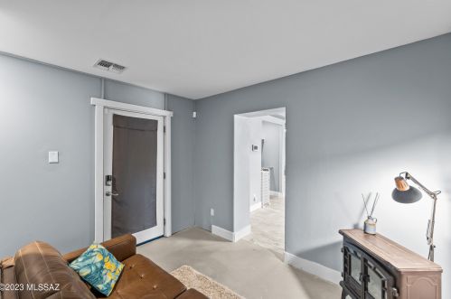 948 10th Ave, Tucson AZ  85705-7624 exterior