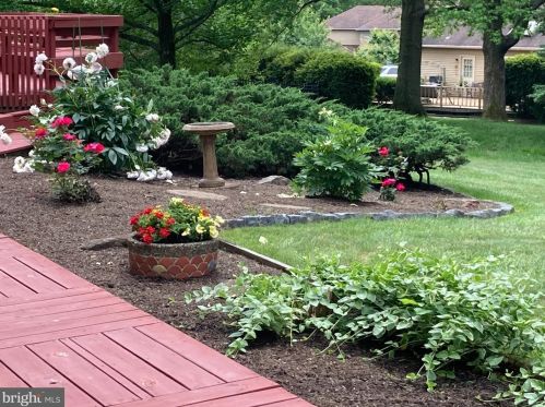 13 Beth Dr, Prospectville PA 19002-1930 exterior