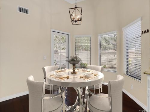 2752 Simi Hills Ln, Simi Valley CA  93063-2490 exterior