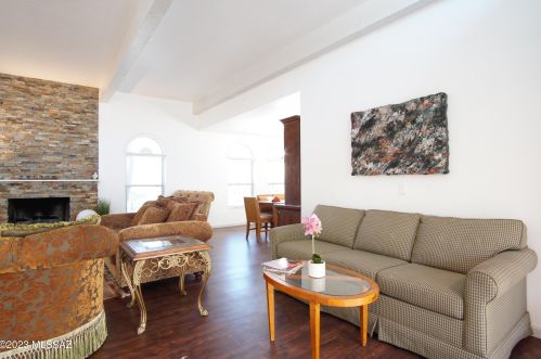 7204 Camino Vecino, Tucson AZ 85715-3418 exterior