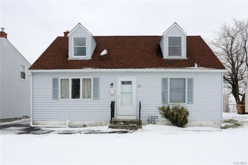 63 Saint Boniface Rd, Buffalo, NY 14225-4617