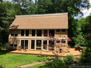30 Brickyard Rd, Clinton, CT 06413-1435