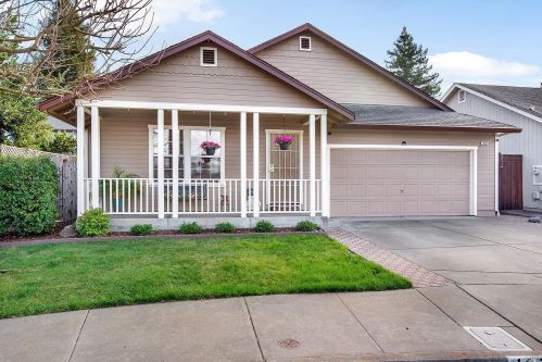1654 Mccarren Way, Santa Rosa, CA 95401-6403