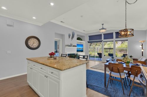 2346 Fallbrook Pl, Escondido CA  92027-6738 exterior