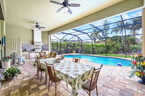 616 Somerset Ct, Marco Island FL  34145-2450 exterior