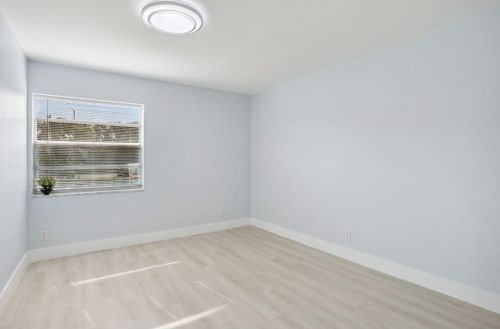 916 Flanders T, Delray Beach FL  33484-5354 exterior