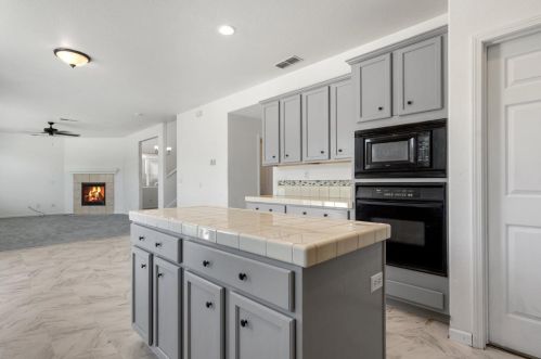 10040 Wild Orchid Way, Elk Grove CA  95757-4345 exterior