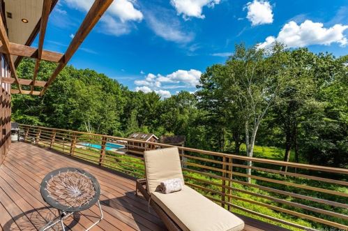 107 Clark Rd, Litchfield, CT 06759-2812