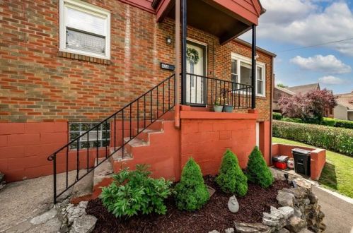 428 Bluff St, Canonsburg, PA 15317-3801