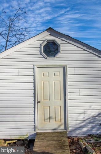 19201 Cardinal Heights Rd, Triangle VA  22172-2406 exterior