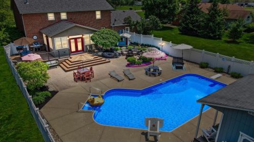 85 Mitchell Rd, Wilmington, OH 45177-9580