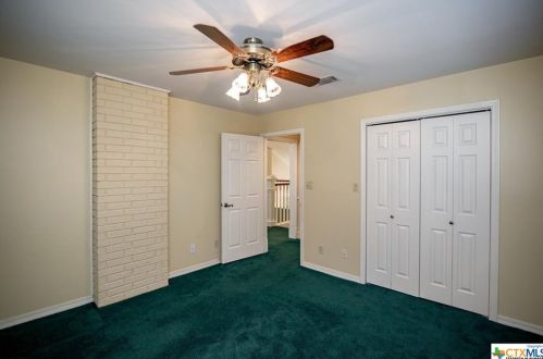 410 Charleston Dr, Victoria TX 77904-3830 exterior