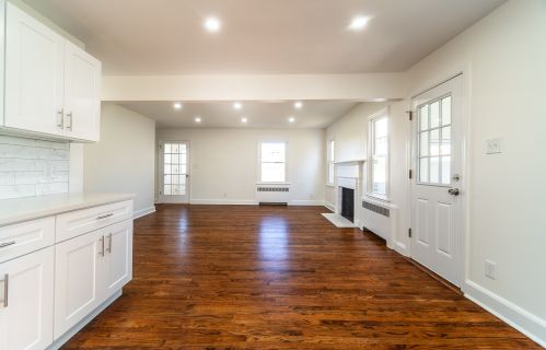 2403 Nichols Ave, Stratford CT  06614-1720 exterior