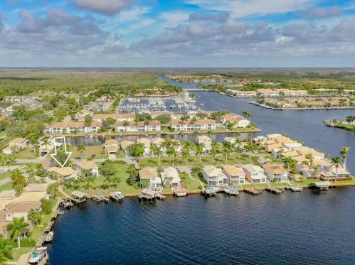 140 Eveningstar Cay, Naples FL  34114-9611 exterior