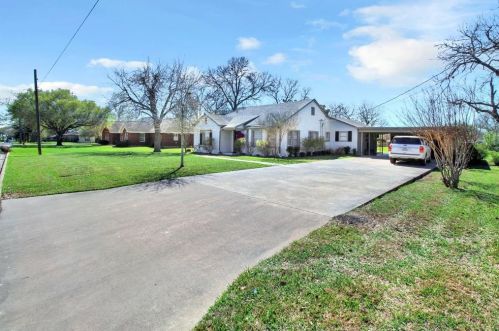 508 Summit St, Borden, TX 78962-2710