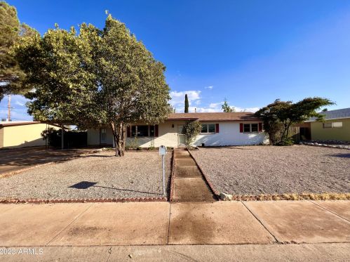 564 Howard Dr, Sierra Vista, AZ 85635-1137