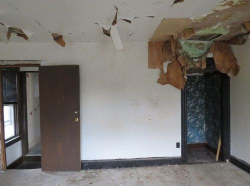 336 14th Ave, Whitaker PA  15120-1412 exterior