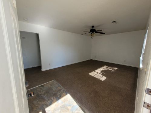 819 Jeffrey Rd, Los Banos, CA 93635-3817