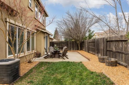 4264 Borderlands Dr, Rancho Cordova CA 95742-7754 exterior