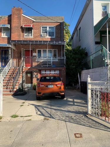 1470 Needham Ave, Bronx, NY 10469-1549