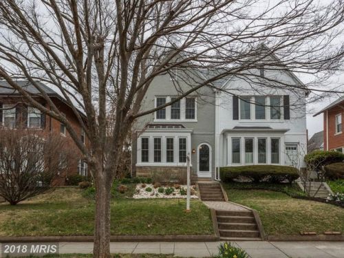 4431 Fessenden St, Washington, DC 20016-4065