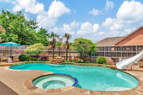 3704 Harlington Ln, Richardson, TX 75082-3631