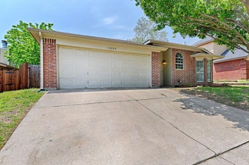 10245 Sunset View Dr, Fort Worth TX  76108-4075 exterior