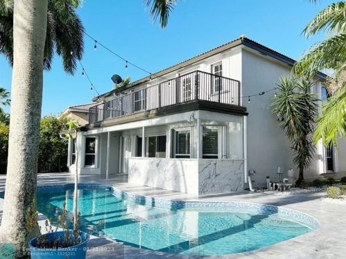 3591 177th Ave, Hollywood FL  33029-1666 exterior