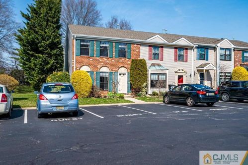 368 Bromley Pl, East Brunswick, NJ 08816-5111