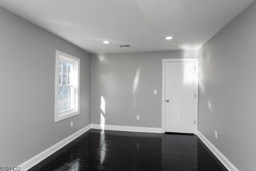 49 Elmwood Ave, Montclair NJ  07042-4531 exterior