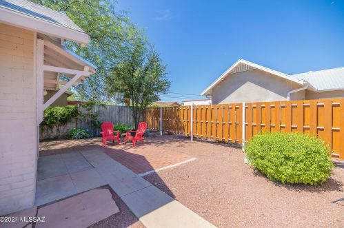 1042 3 Ave, Tucson AZ  85705-7472 exterior