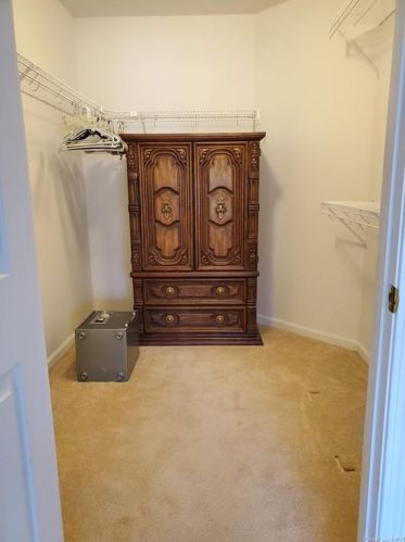 9 Equestrian Way, Poughquag NY  12570-5901 exterior