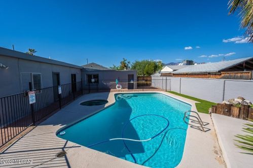 1200 Hampton St, Tucson AZ 85712-2313 exterior