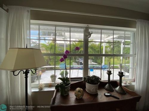 3843 9th Ln, Vero Beach FL  32960-6122 exterior