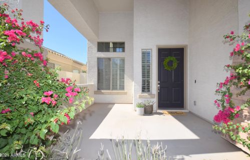 2056 Carob Dr, Chandler, AZ 85286-3471