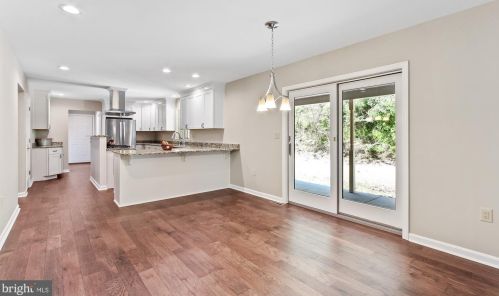 786 Arbor Dr, Red Lion PA  17356-8611 exterior