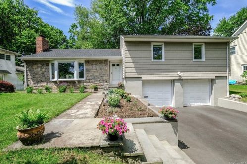 13 Harvard Rd, Scarsdale, NY 10583-6705