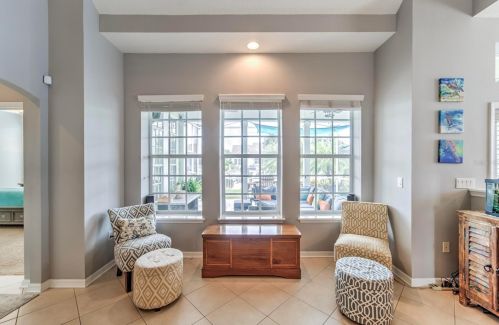 413 Islebay Dr, Ruskin FL  33572-3332 exterior