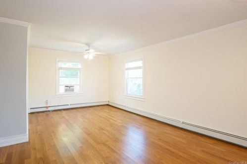 142 Fourth Ave, New Rochelle NY  10803-1410 exterior