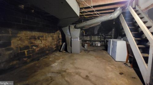 355 Oakland St, Trenton NJ  08618-3511 exterior