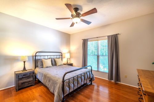 1440 Choctaw Dr, London OH  43140-8728 exterior