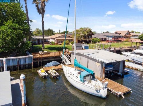 5500 Sandmound Blvd, Oakley CA  94561-5027 exterior