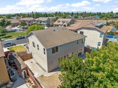 1015 Lucio St, Manteca CA  95336 exterior