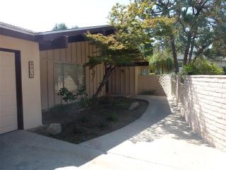5607 Malden Ct, Bakersfield, CA 93306-3724