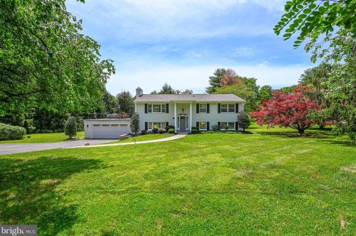 328 River Bend Rd, Great Falls VA  22066-4140 exterior