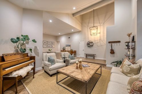 19 Eastridge, Trabuco Canyon, CA 92679-4702
