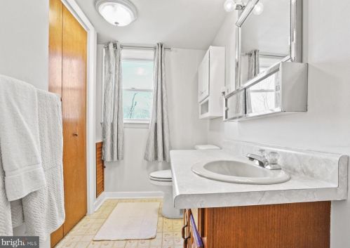 487 Clearview St, Pottstown PA 19464-5128 exterior