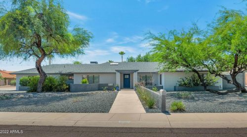 2827 Evans Dr, Phoenix AZ  85032-5030 exterior
